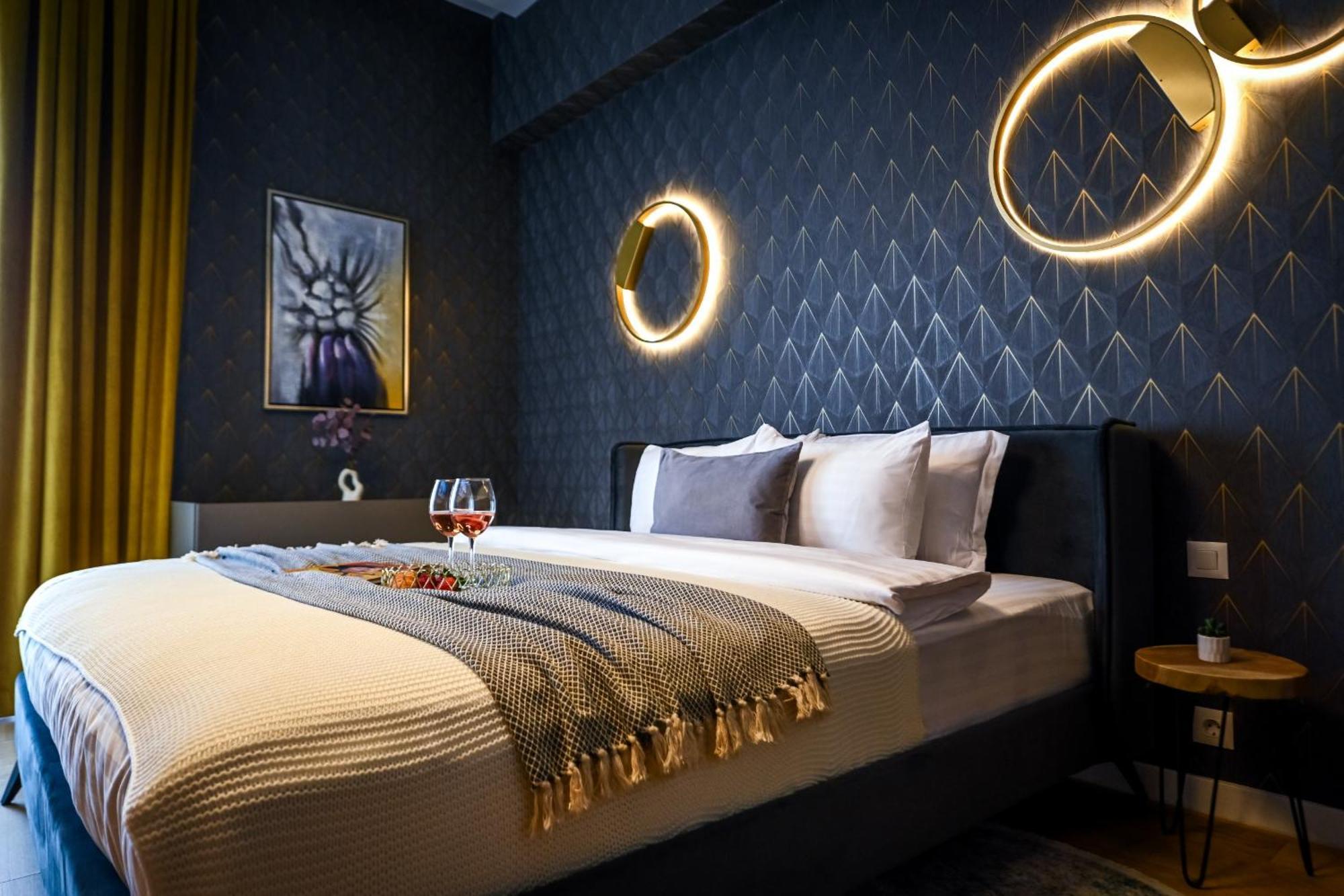 One Verdi Park Exclusive Apartments - Panoramic View & Private Parking Boekarest Kamer foto