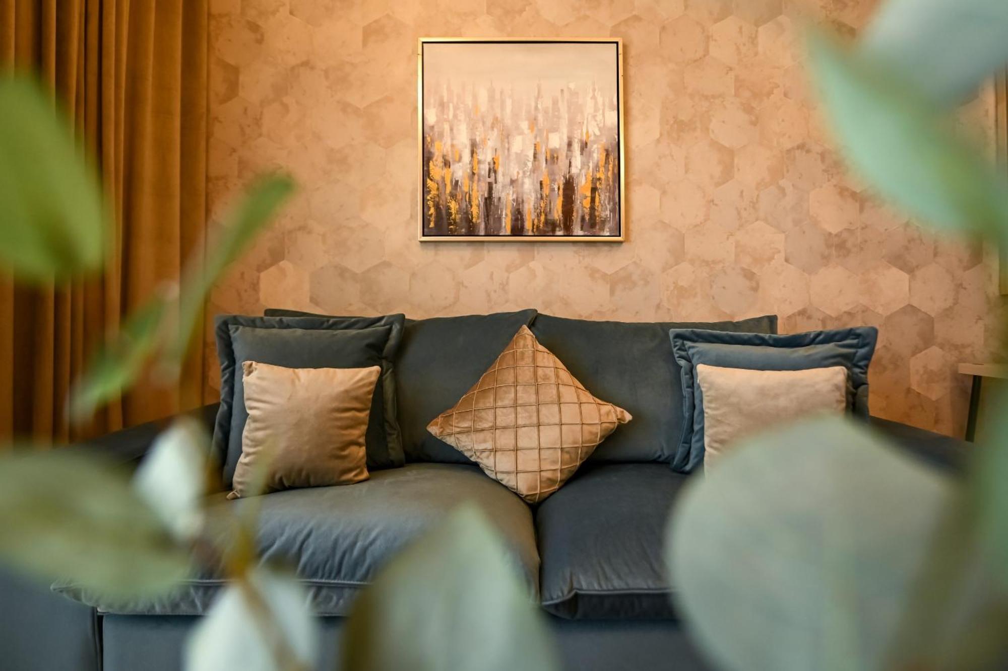 One Verdi Park Exclusive Apartments - Panoramic View & Private Parking Boekarest Kamer foto