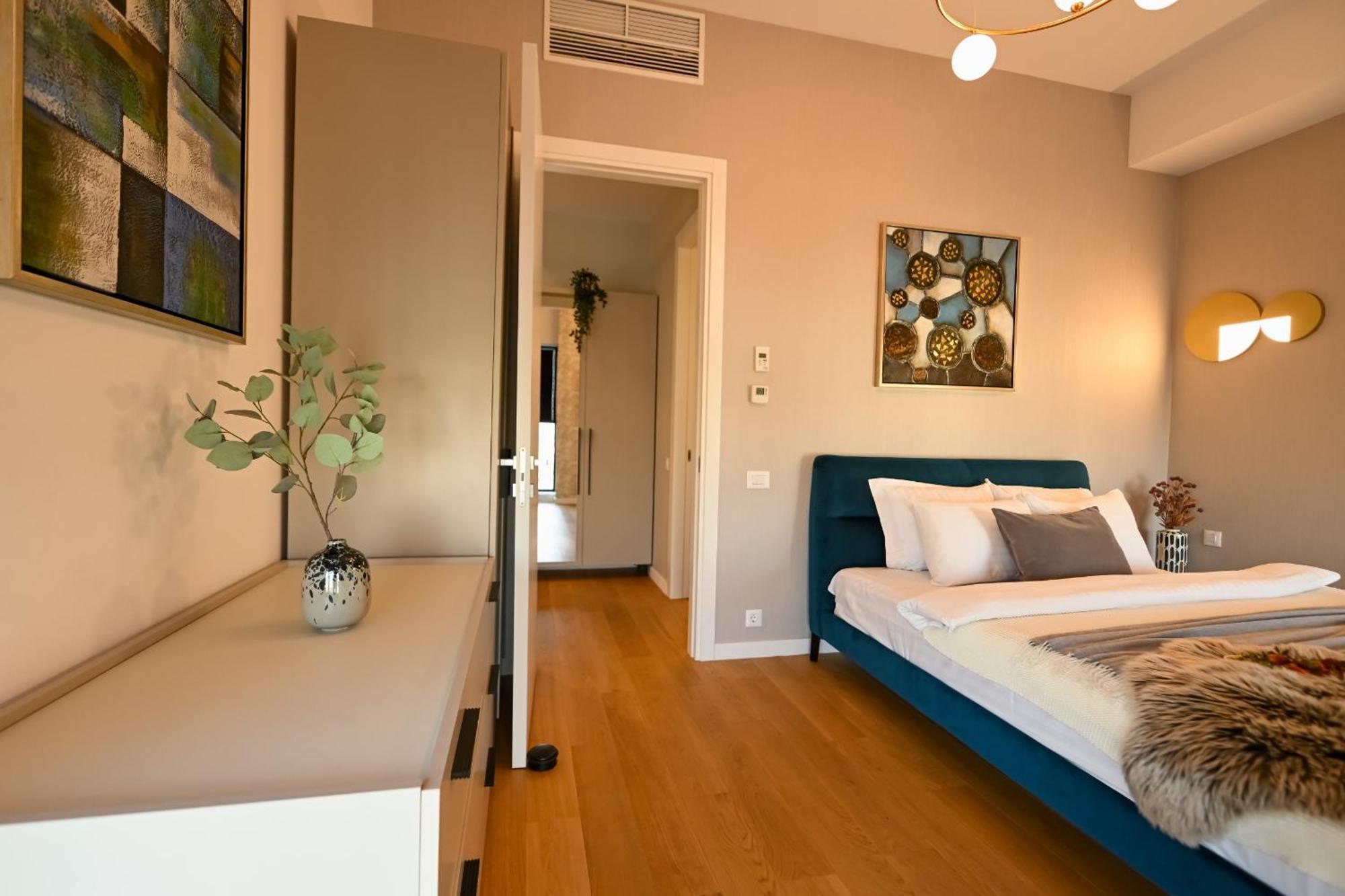 One Verdi Park Exclusive Apartments - Panoramic View & Private Parking Boekarest Kamer foto