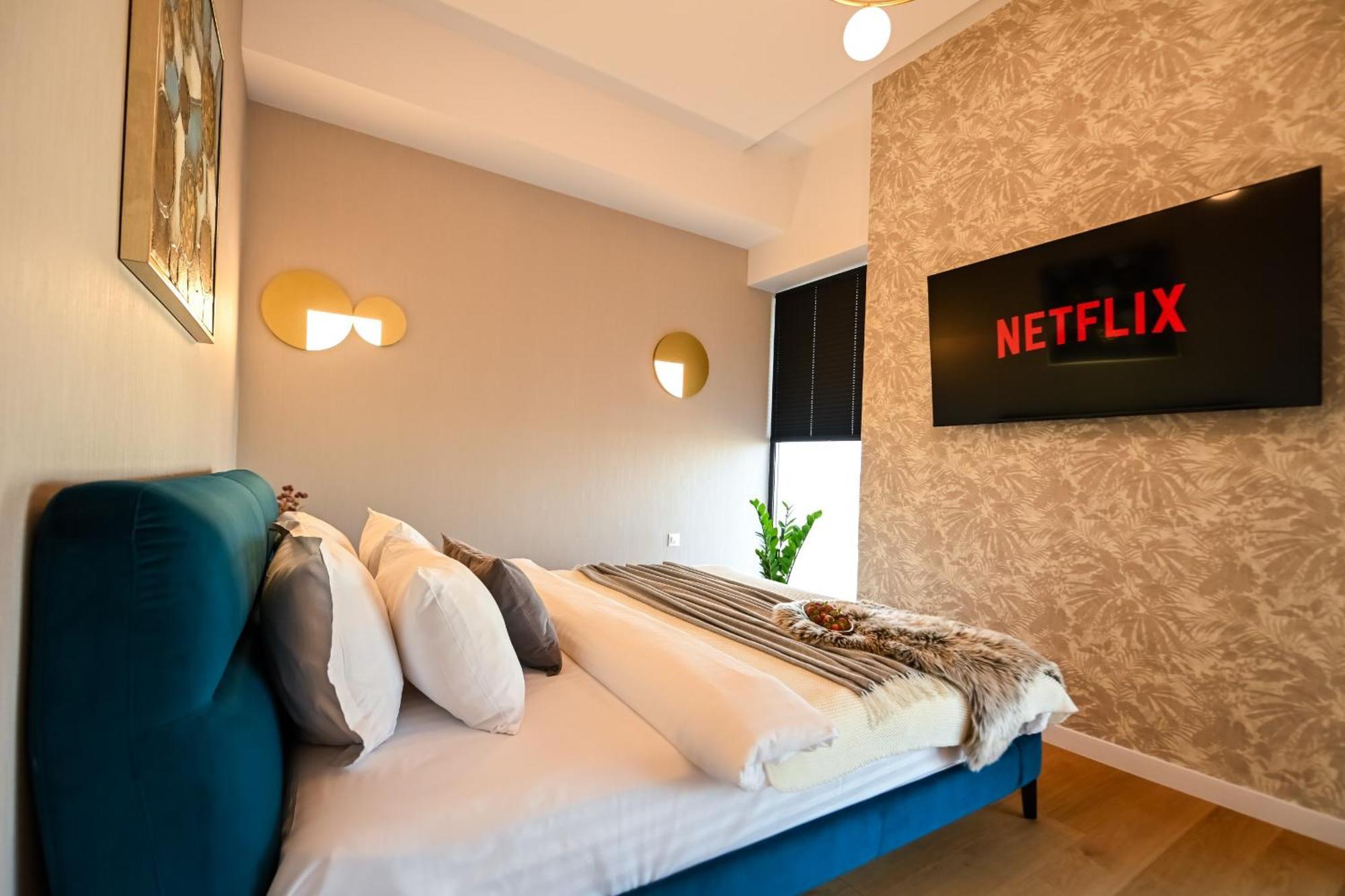 One Verdi Park Exclusive Apartments - Panoramic View & Private Parking Boekarest Kamer foto