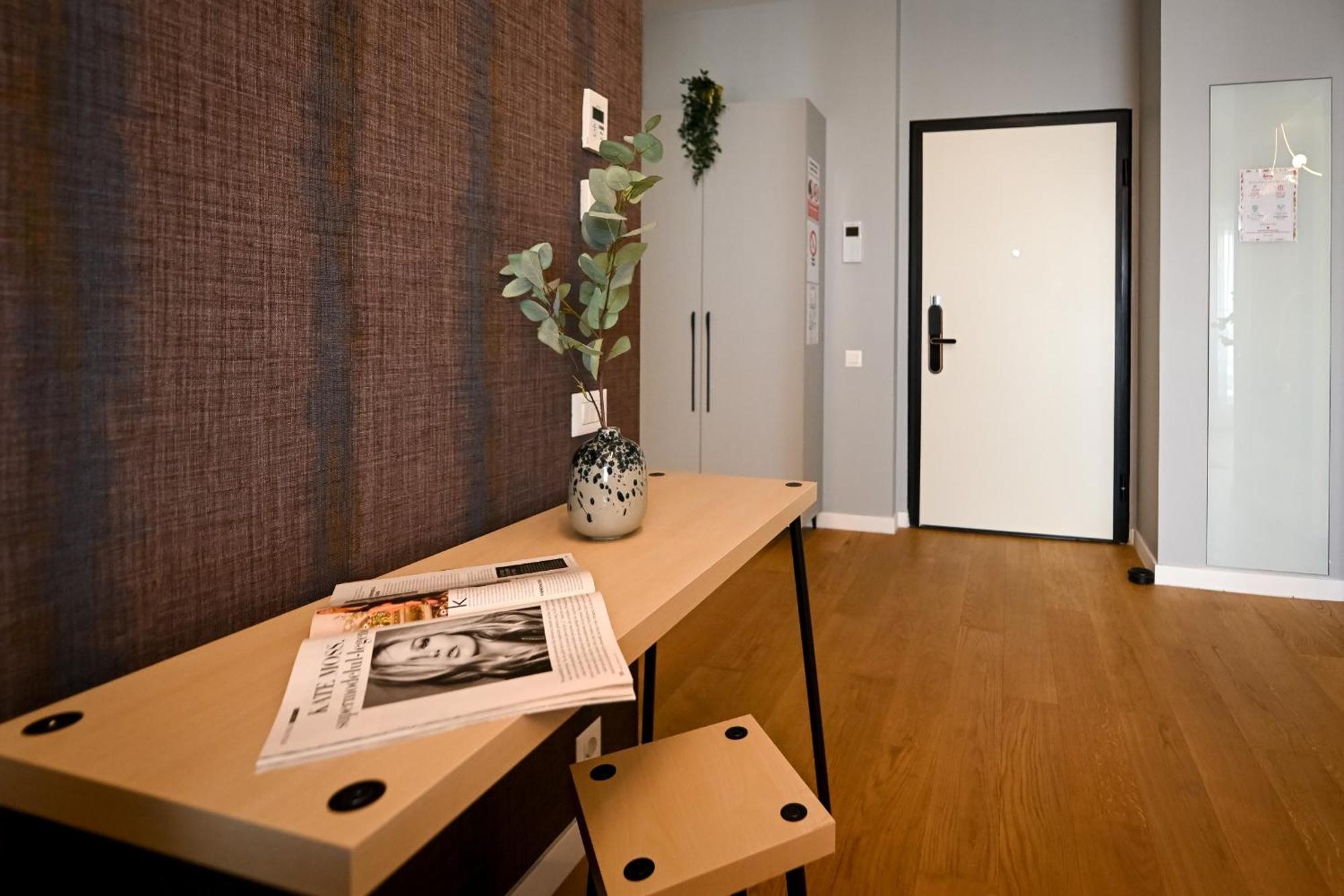 One Verdi Park Exclusive Apartments - Panoramic View & Private Parking Boekarest Kamer foto